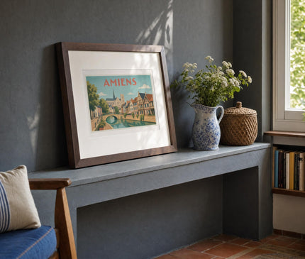 affiche artistique amiens – mise en situation dans un coin lecture