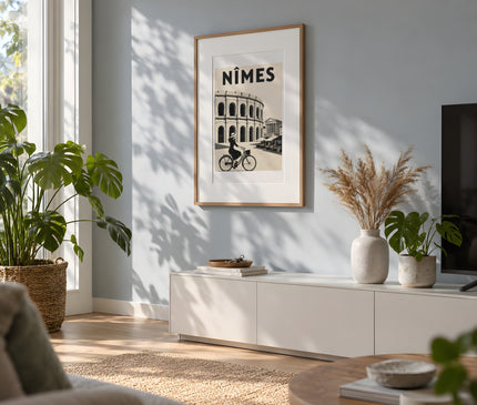 Affiche nîmes en noir et blanc rétro – mise en situation dans un salon